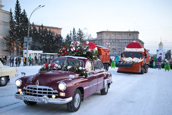 Шествие новогодних игрушек в Новосибирске