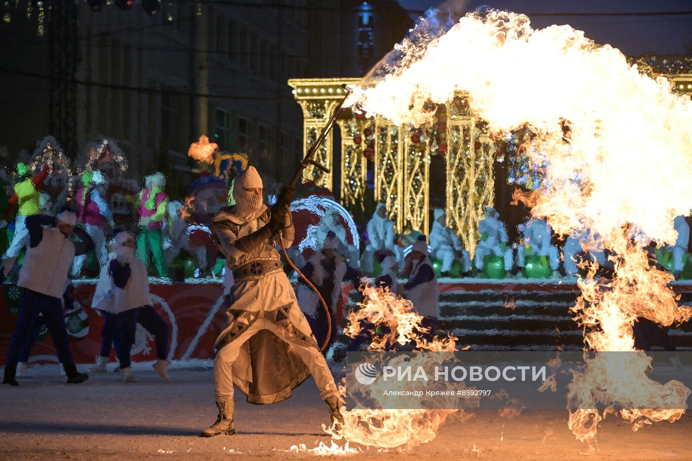 Шествие новогодних игрушек в Новосибирске