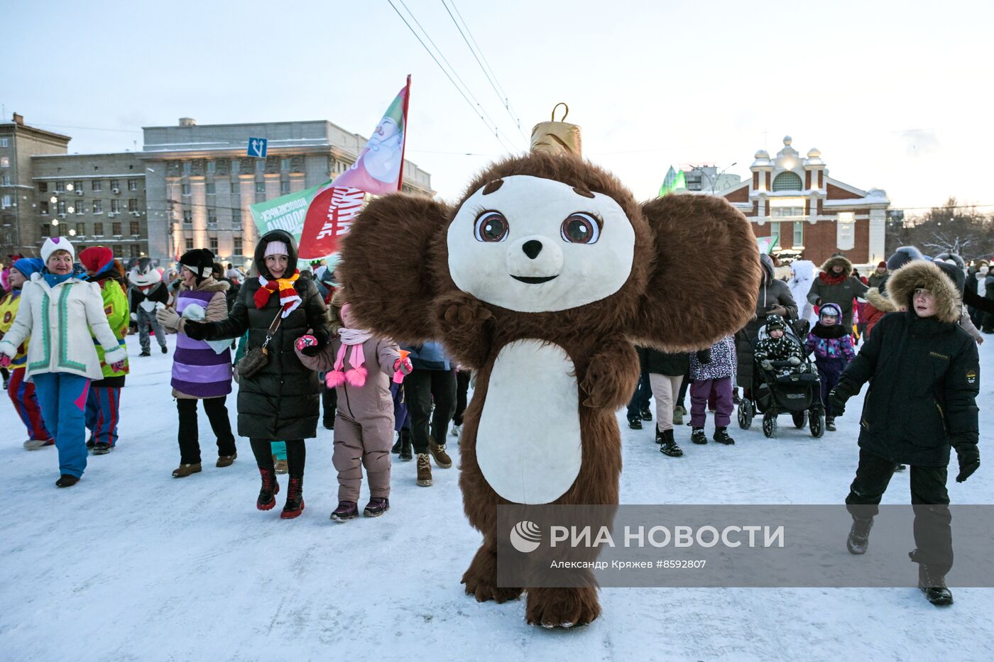 Шествие новогодних игрушек в Новосибирске