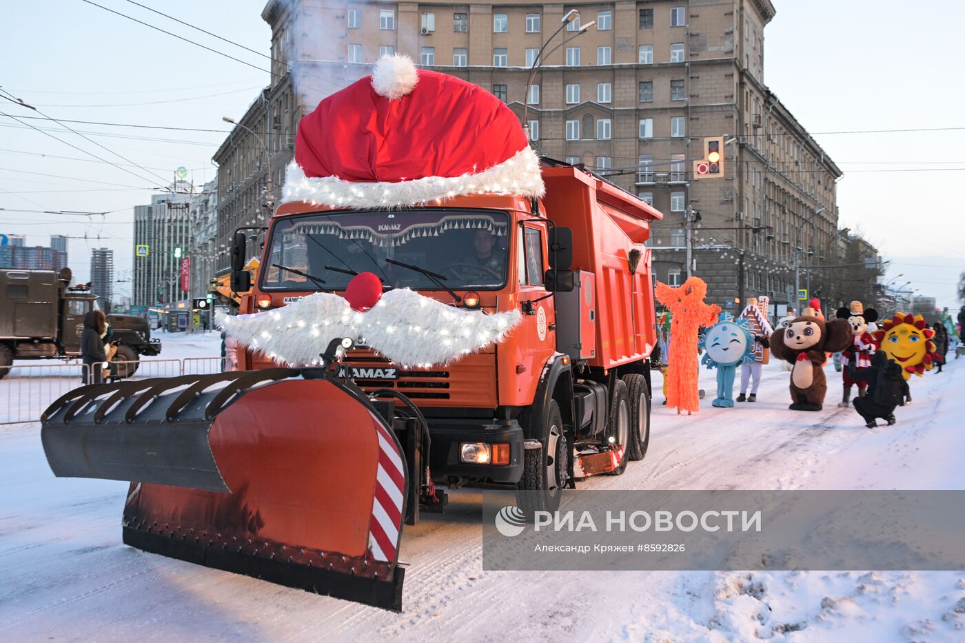 Шествие новогодних игрушек в Новосибирске