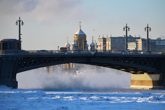 Сильный мороз в Санкт-Петербурге