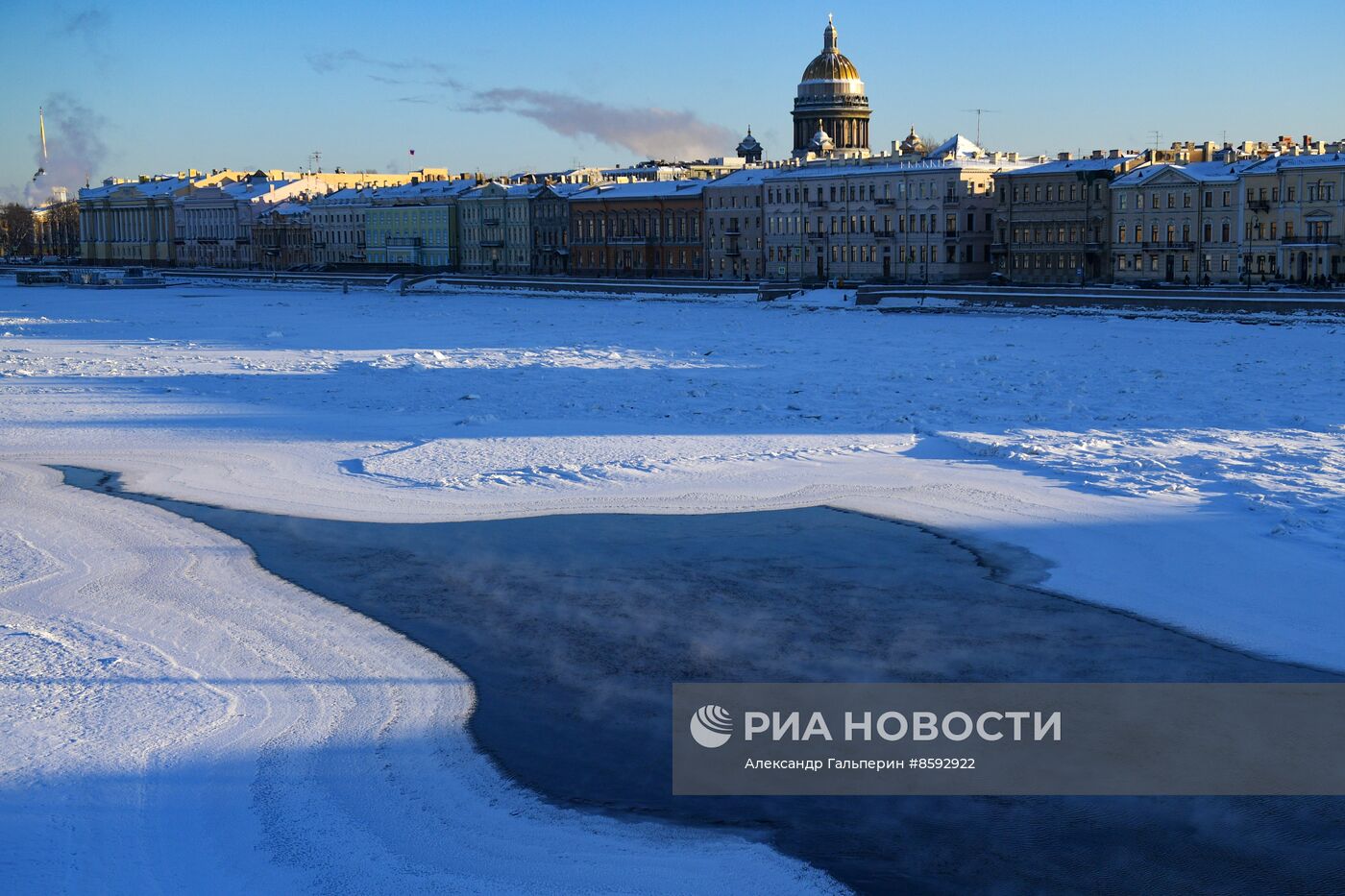 Сильный мороз в Санкт-Петербурге