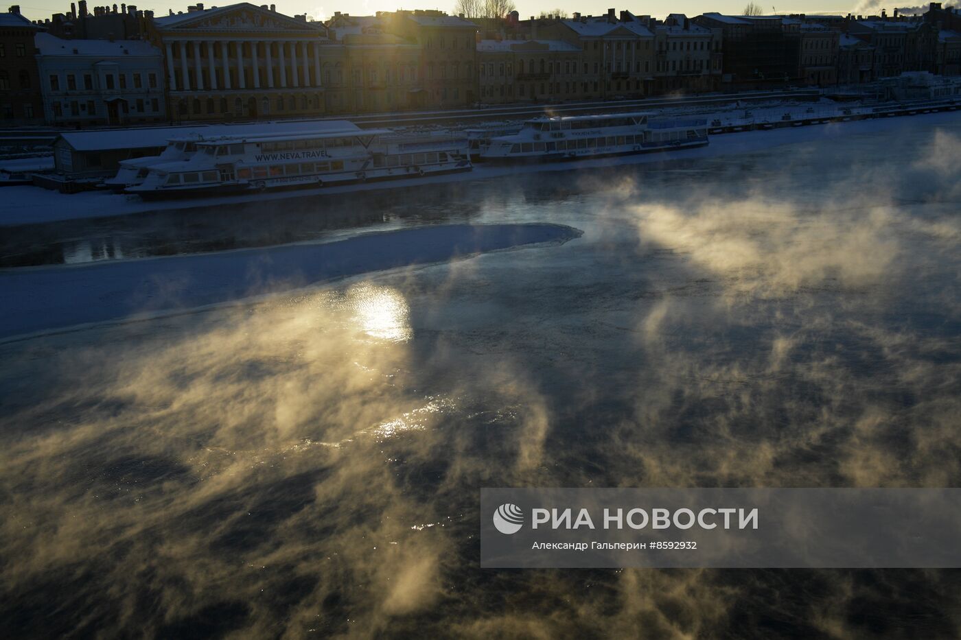 Сильный мороз в Санкт-Петербурге