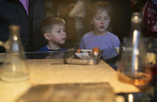 Международная выставка-форум "Россия"
Павильон №19 "АТОМ" Место: Россия, Москва. Автор: Владимир Астапкович/РИА Новости. Работа выставки "Россия"