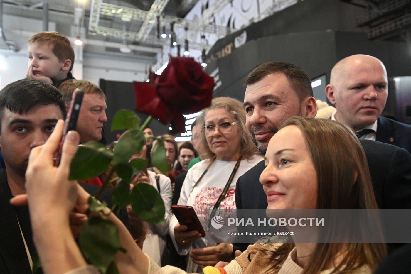 Выставка "Россия". Донецкая Народная Республика. День региона