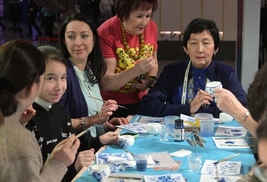 Выставка "Россия". Проект "Елки России"