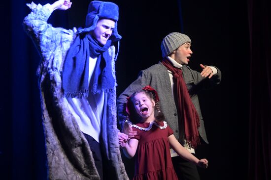 Международная выставка-форум "Россия"
"Новогодняя сказка" от МГИК
Павильон №84, Дом культуры Место: Россия, Москва. Автор: Алексей Никольский/РИА Новости. Выставка "Россия". "Новогодняя сказка" от МГИК