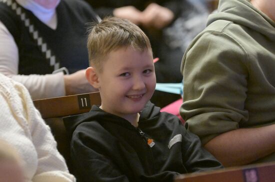 Международная выставка-форум "Россия"
"Новогодняя сказка" от МГИК
Павильон №84, Дом культуры Место: Россия, Москва. Автор: Алексей Никольский/РИА Новости. Выставка "Россия". "Новогодняя сказка" от МГИК