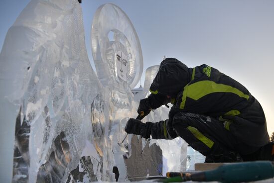 Рождественский фестиваль ледовой скульптуры "Вифлеемская звезда" в Екатерибурге