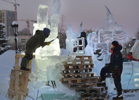 Рождественский фестиваль ледовой скульптуры "Вифлеемская звезда" в Екатерибурге