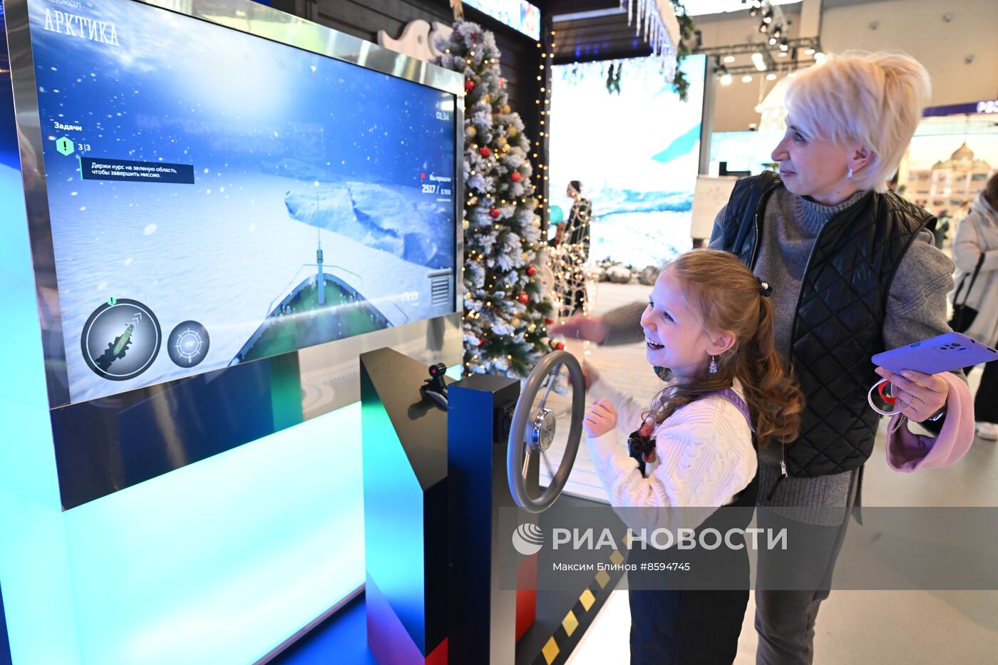 Международную выставку-форум "Россия" посетили 380 детей из российских регионов