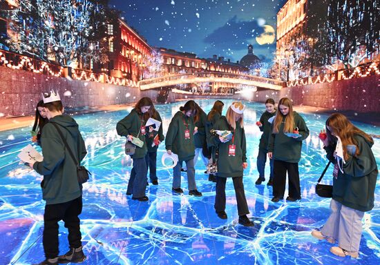 Международную выставку-форум "Россия" посетили 380 детей из российских регионов