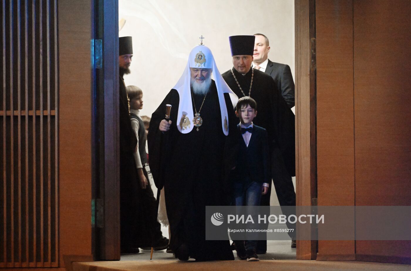 Патриарх Кирилл посетил детскую Рождественскую ёлку в Государственном Кремлёвском дворце
