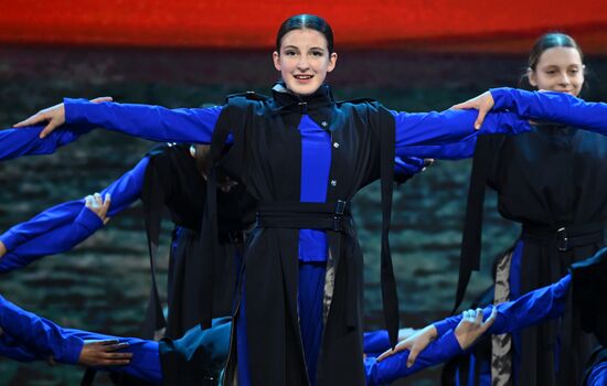 Международная выставка-форум "Россия"
Концерт – презентация "Севастополь - город героев", павильон №75 Место: Россия, Москва. Автор: Алексей Майшев/РИА Новости. Выставка "Россия". Концерт – презентация "Севастополь - город героев"