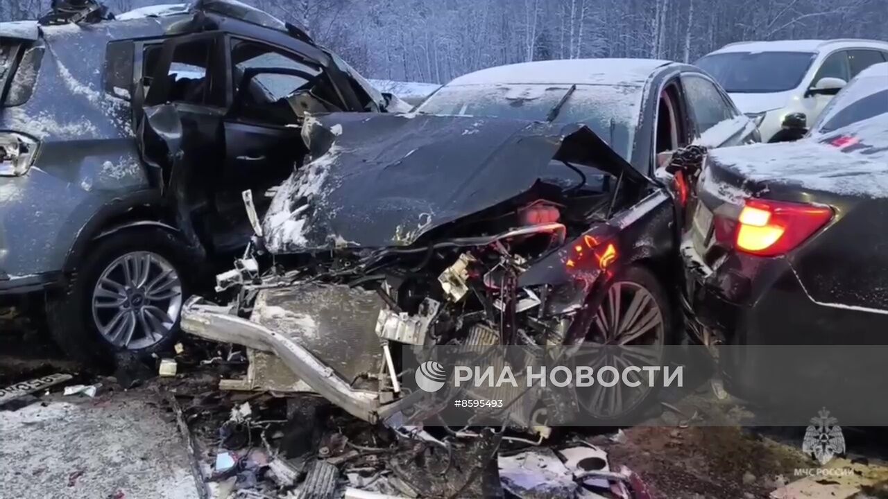 Авария на трассе М-11 в Новгородской области