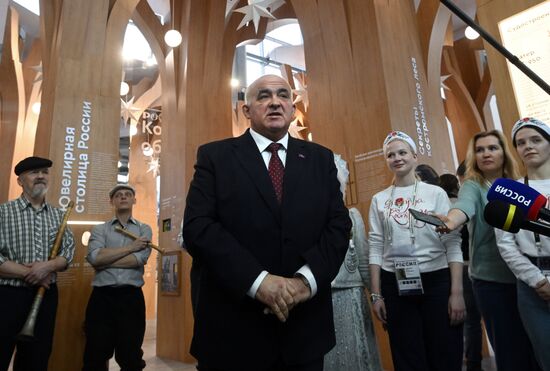 Международная выставка-форум "Россия"
Костромская область, День Региона
Сергей Ситников, Губернатор Костромской области Место: Россия, Москва. Автор: Кирилл Каллиников/РИА Новости. Выставка "Россия". Костромская область. День региона