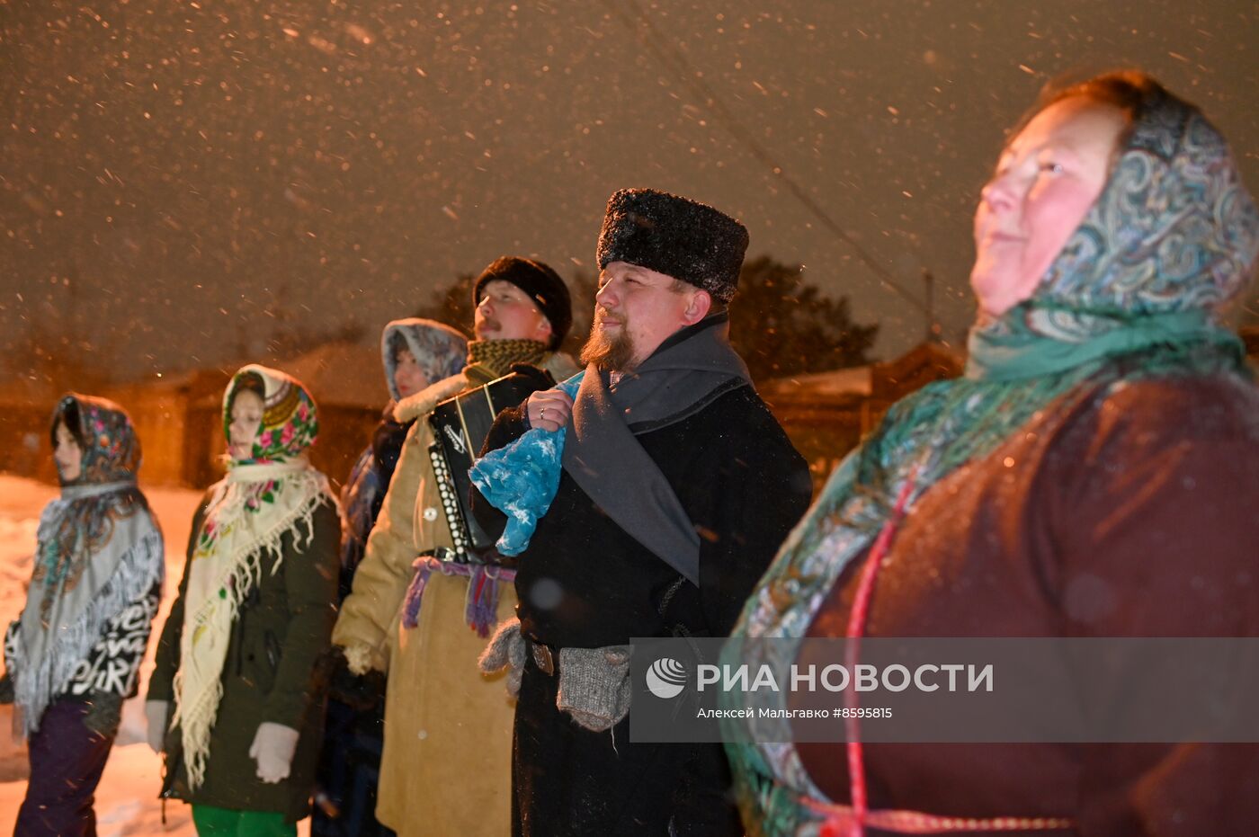 Святочное колядование в Омске