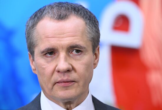 Международная выставка-форум "Россия"
Открытие Дня региона - презентация Белгородской области, павильон №75
Вячеслав Гладков, губернатор Белгородской области Место: Россия, Москва. Автор: Евгений Биятов/РИА Новости. Выставка "Россия". Белгородская область. День региона