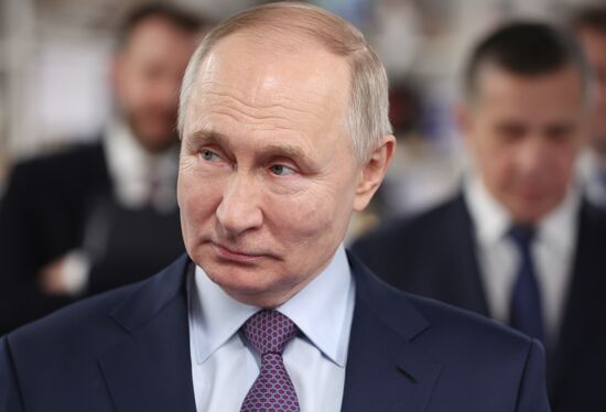 Рабочая поездка президента РФ В. Путина в Хабаровск 