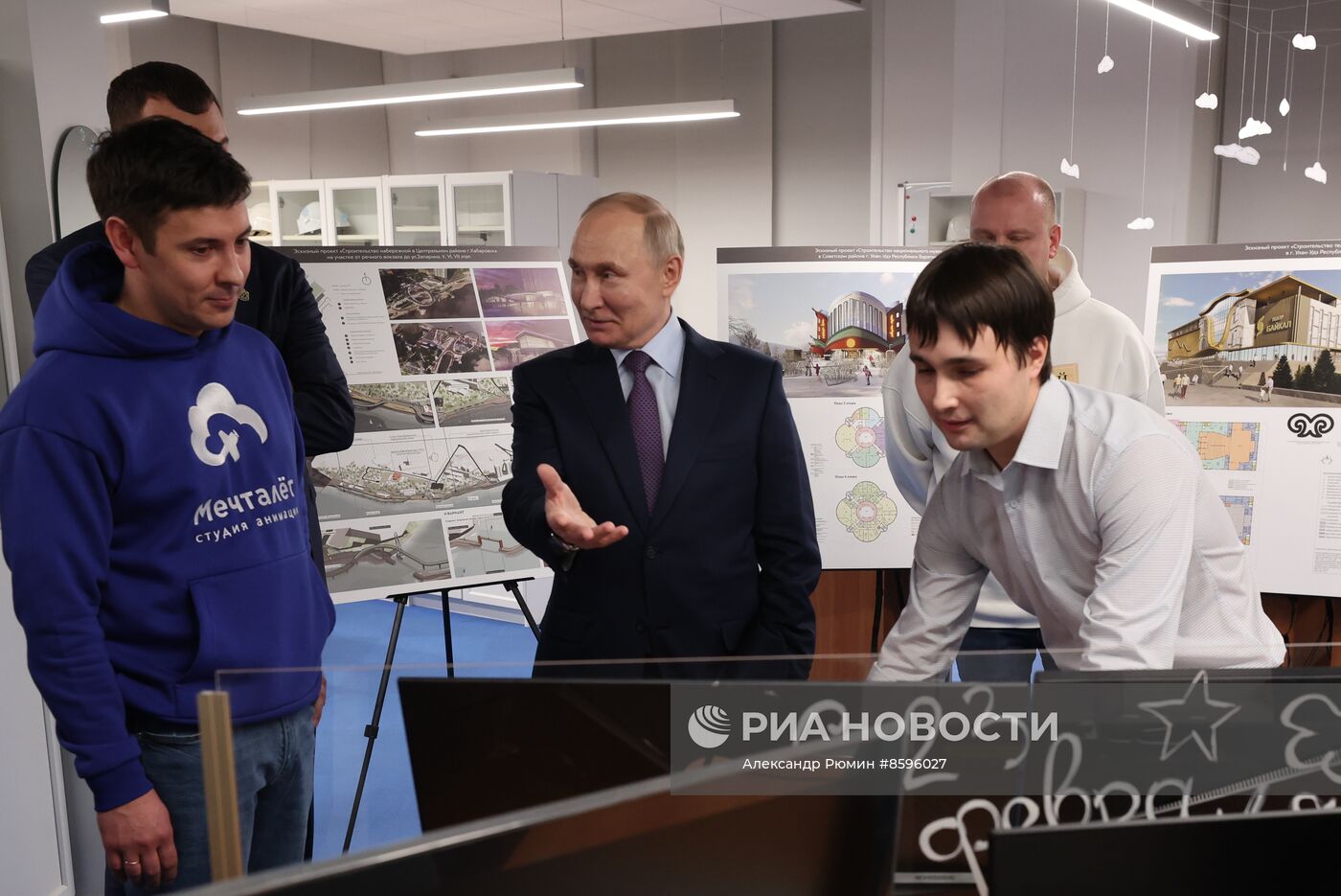 Рабочая поездка президента РФ В. Путина в Хабаровск 