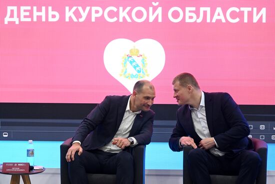 Выставка "Россия". Автограф-сессия с участием курских олимпийских чемпионов по лыжному спорту, фехтованию, велоспорту