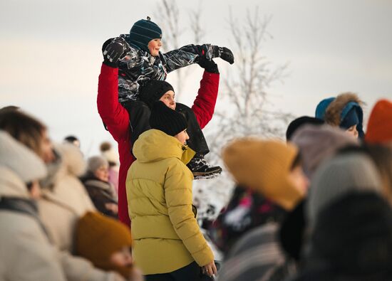 Встреча солнца после полярной ночи в Мурманске