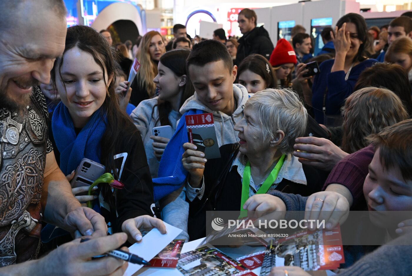 Выставка "Россия". Самый сильный человек России