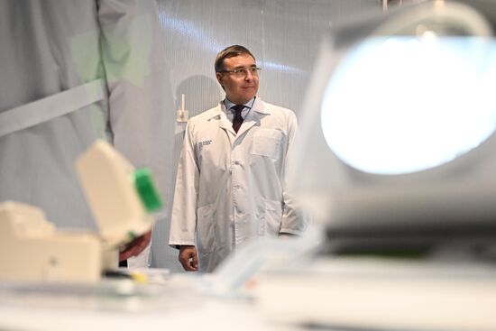 Международная выставка-форум "Россия"
Презентация обновленной экспозиции Минобрнауки России "Десятилетие науки и технологий", павильон №57 "Десятилетие науки и технологий" (Минобрнауки России)
Валерий Фальков, министр науки и высшего образования Российской Федерации Место: Россия, Москва. Автор: Григорий Сысоев/РИА Новости. Выставка "Россия". Презентация обновленной экспозиции Минобрнауки России "Десятилетие науки и технологий"