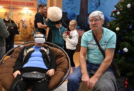 Международная выставка-форум "Россия"
Павильон №75 Место: Россия, Москва. Автор: Григорий Сысоев/РИА Новости. Работа выставки "Россия"