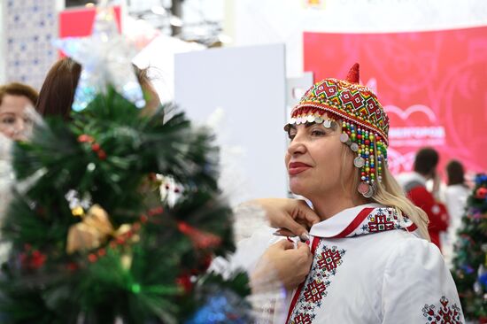 Международная выставка-форум "Россия"
Павильон №75 Место: Россия, Москва. Автор: Григорий Сысоев/РИА Новости. Работа выставки "Россия"