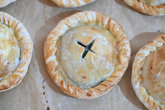 Международная выставка-форум "Россия"
Гастрономическое театрализованное представление, павильон "Дом Российской кухни" Место: Россия, Москва. Автор: Станислав Красильников/РИА Новости. Выставка "Россия". Гастрономическое театрализованное представление