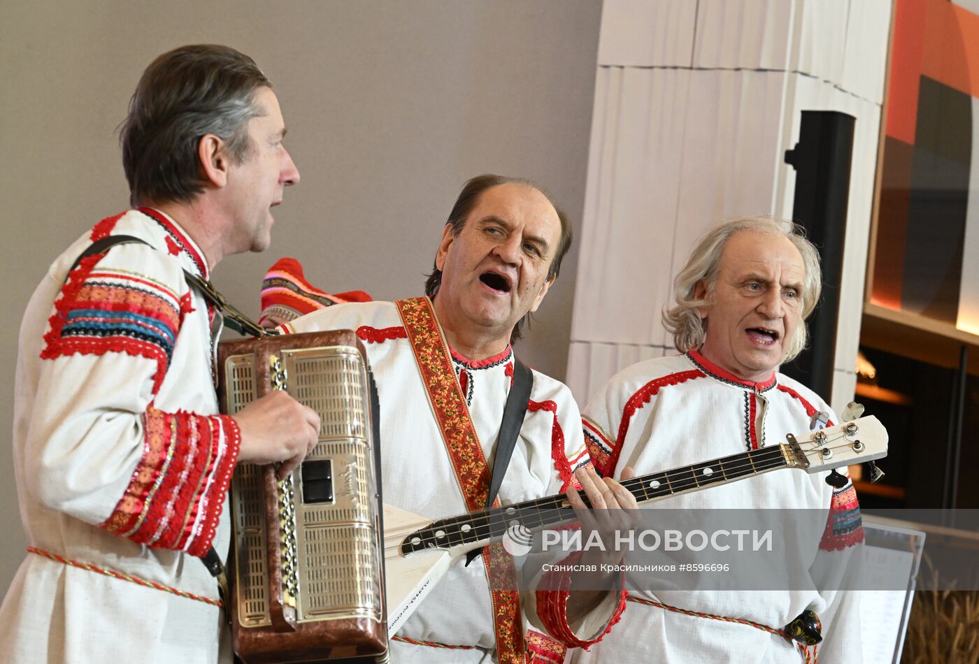 Выставка "Россия". Гастрономическое театрализованное представление