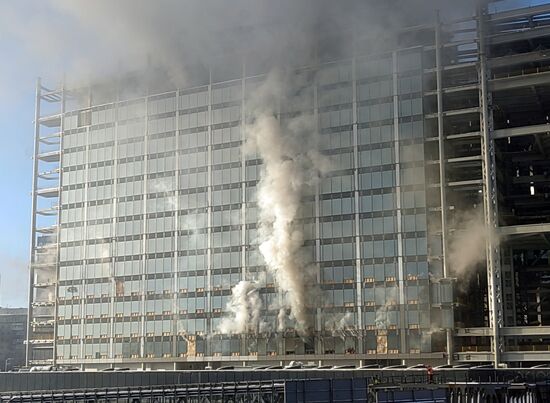 Пожар в строящемся офисе "Сбербанк - Сити"