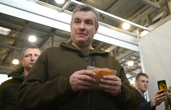 Форум "Плечом к плечу" в Подмосковье 