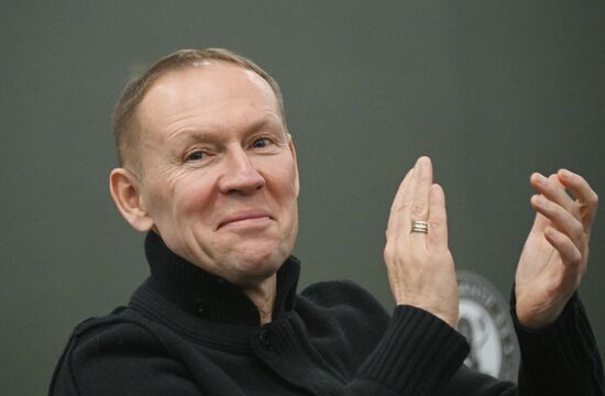 Форум "Плечом к плечу" в Подмосковье 