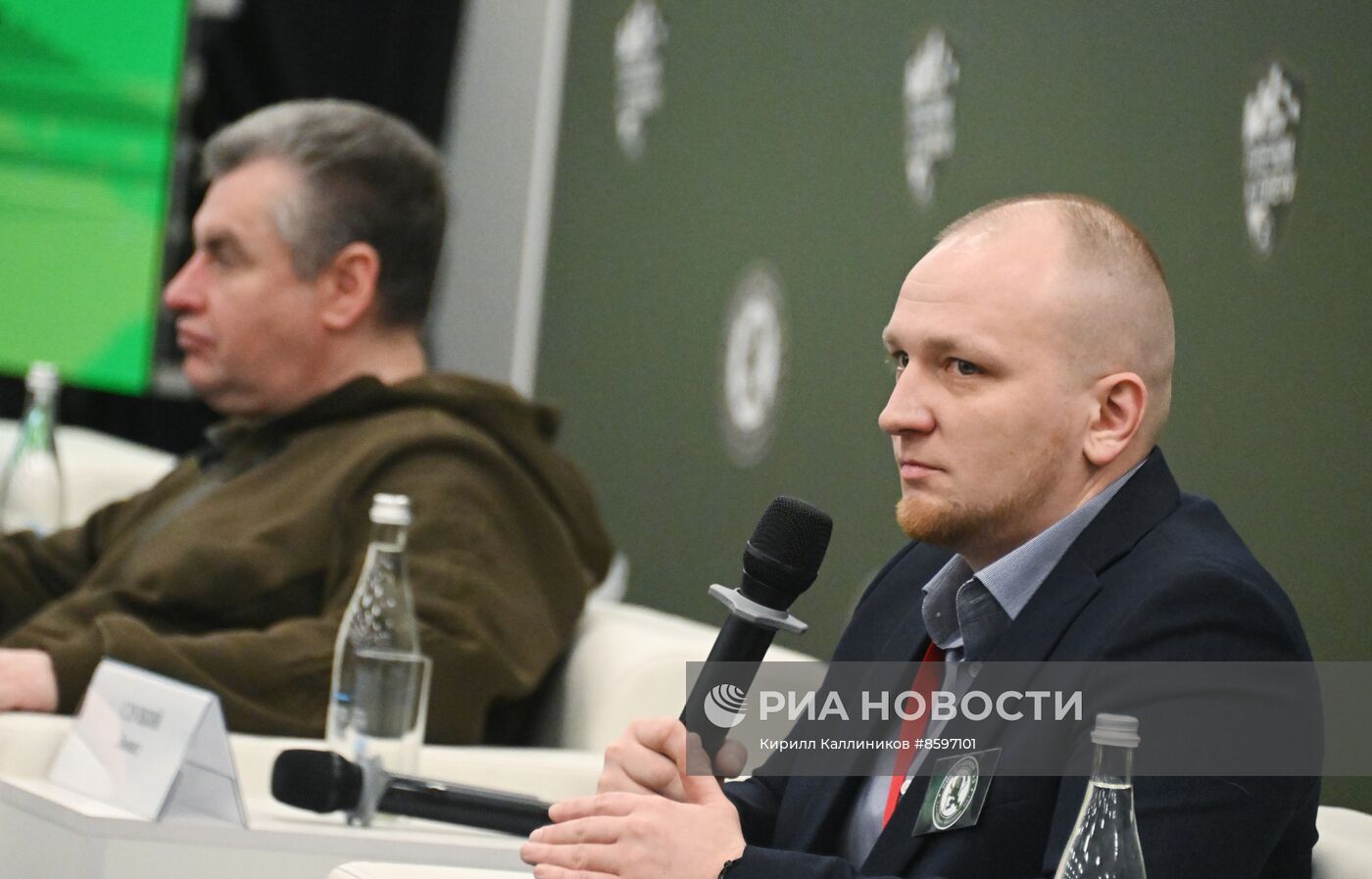 Форум "Плечом к плечу" в Подмосковье