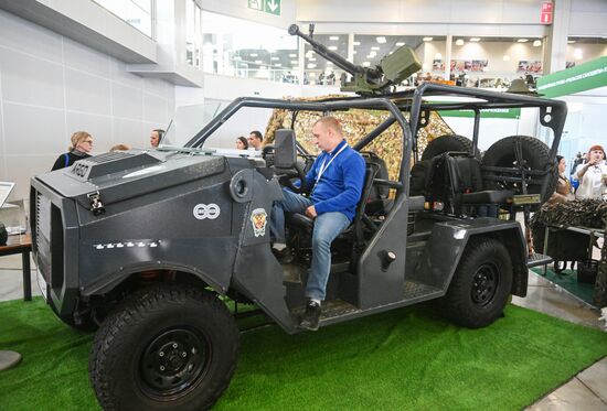 Форум "Плечом к плечу" в Подмосковье 