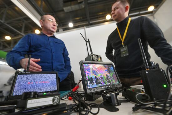 Форум "Плечом к плечу" в Подмосковье 