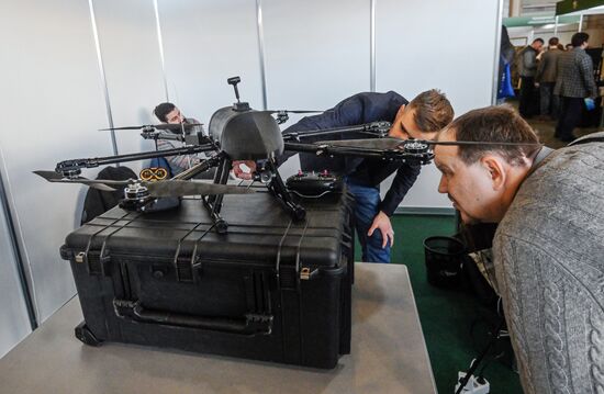 Форум "Плечом к плечу" в Подмосковье 