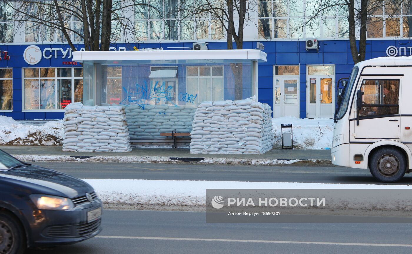 Укрепление остановок общественного транспорта в Белгороде