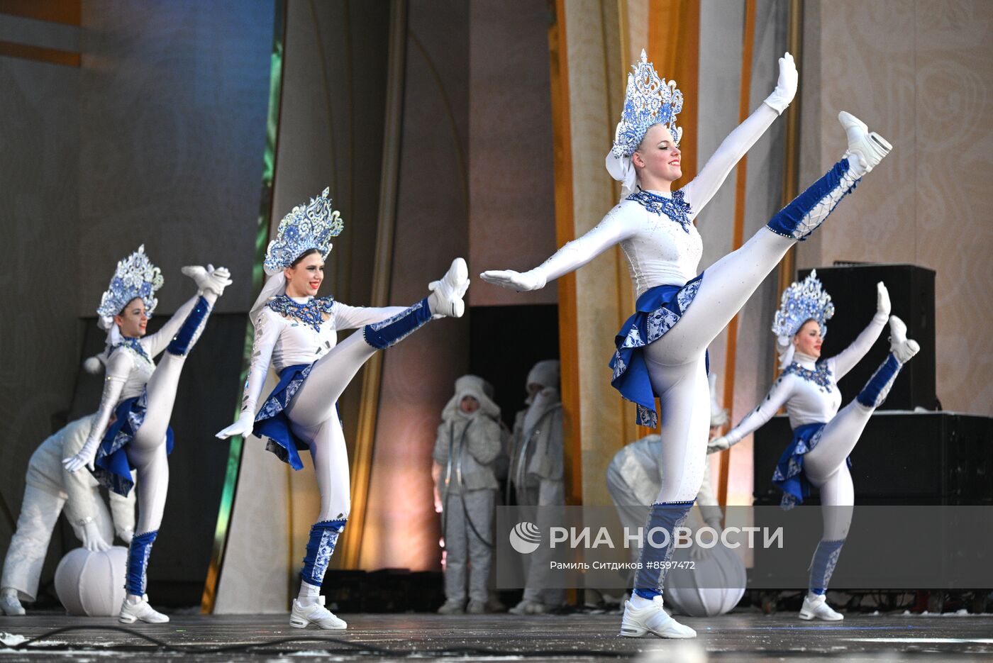 Выставка "Россия". Праздничный концерт "Старый Новый год по-липецки"