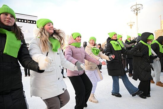 Международная выставка-форум "Россия"
Праздничный концерт "Старый Новый год по-липецки" Место: Россия, Москва. Автор: Рамиль Ситдиков/РИА Новости. Выставка "Россия". Праздничный концерт "Старый Новый год по-липецки"