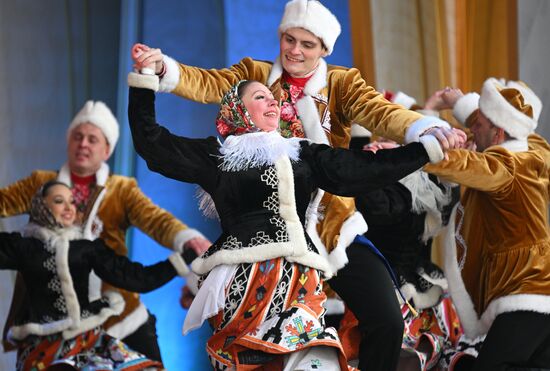 Международная выставка-форум "Россия"
Праздничный концерт "Старый Новый год по-липецки" Место: Россия, Москва. Автор: Рамиль Ситдиков/РИА Новости. Выставка "Россия". Праздничный концерт "Старый Новый год по-липецки"