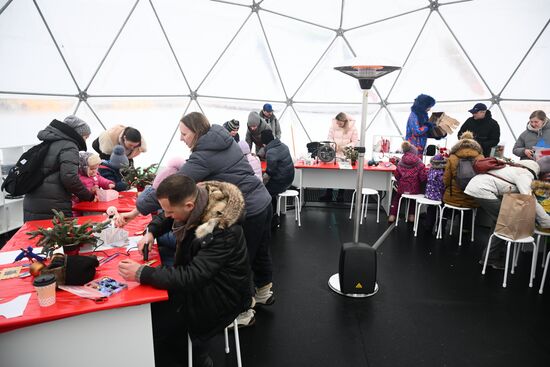 Международная выставка-форум "Россия"
Фестиваль "Русская зима"
Детские творческие мастер-классы Место: Россия, Москва. Автор: Владимир Астапкович/РИА Новости. Выставка "Россия". Фестиваль "Русская зима"