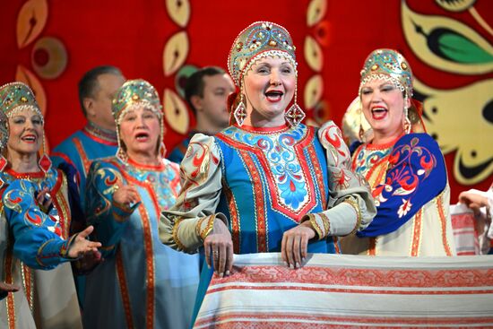 Международная выставка-форум "Россия"
Ярославская область. День региона, павильон №75
Бракосочетание по-Ярославски Место: Россия, Москва. Автор: Рамиль Ситдиков/РИА Новости. Выставка "Россия". Ярославская область. День региона