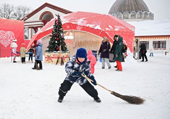 Международная выставка-форум "Россия"
Фестиваль "Русская зима" Место: Россия, Москва. Автор: Владимир Астапкович/РИА Новости. Выставка "Россия". Фестиваль "Русская зима"