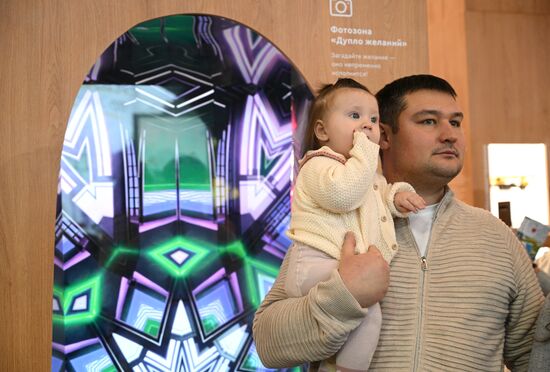 Международная выставка-форум "Россия"
Павильон №75 Место: Россия, Москва. Автор: Рамиль Ситдиков/РИА Новости. Работа выставки "Россия"