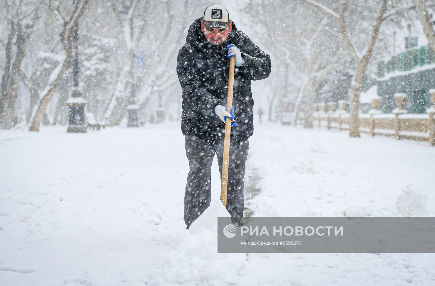 Снегопад в Баку