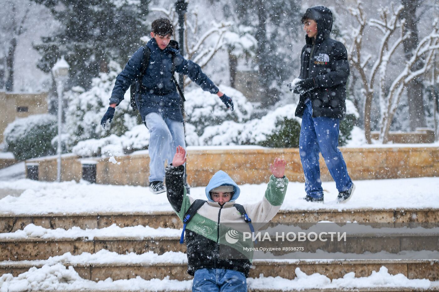 Снегопад в Баку