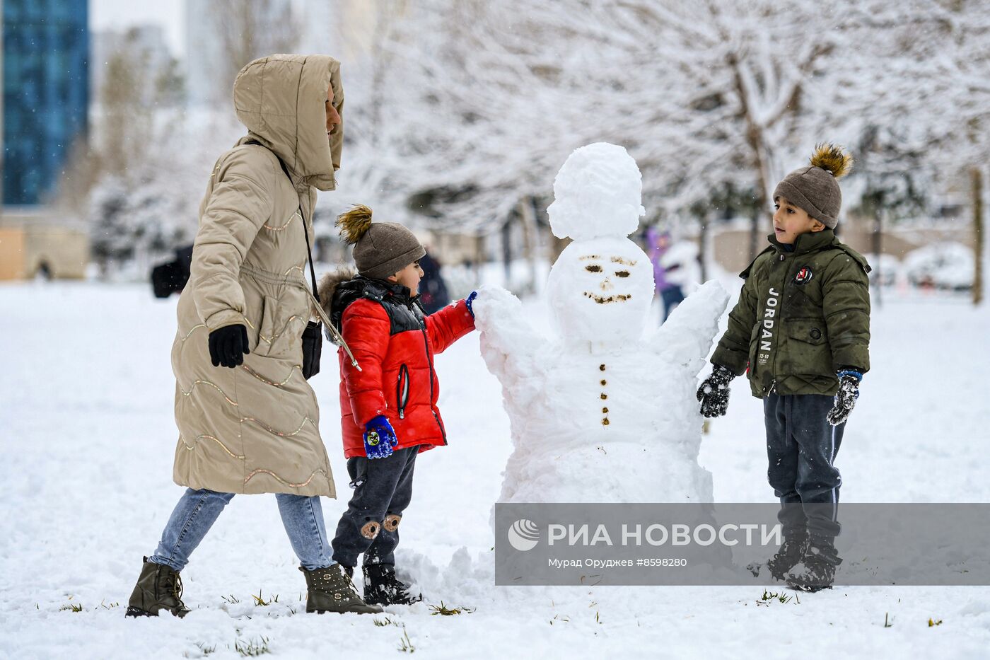 Снегопад в Баку